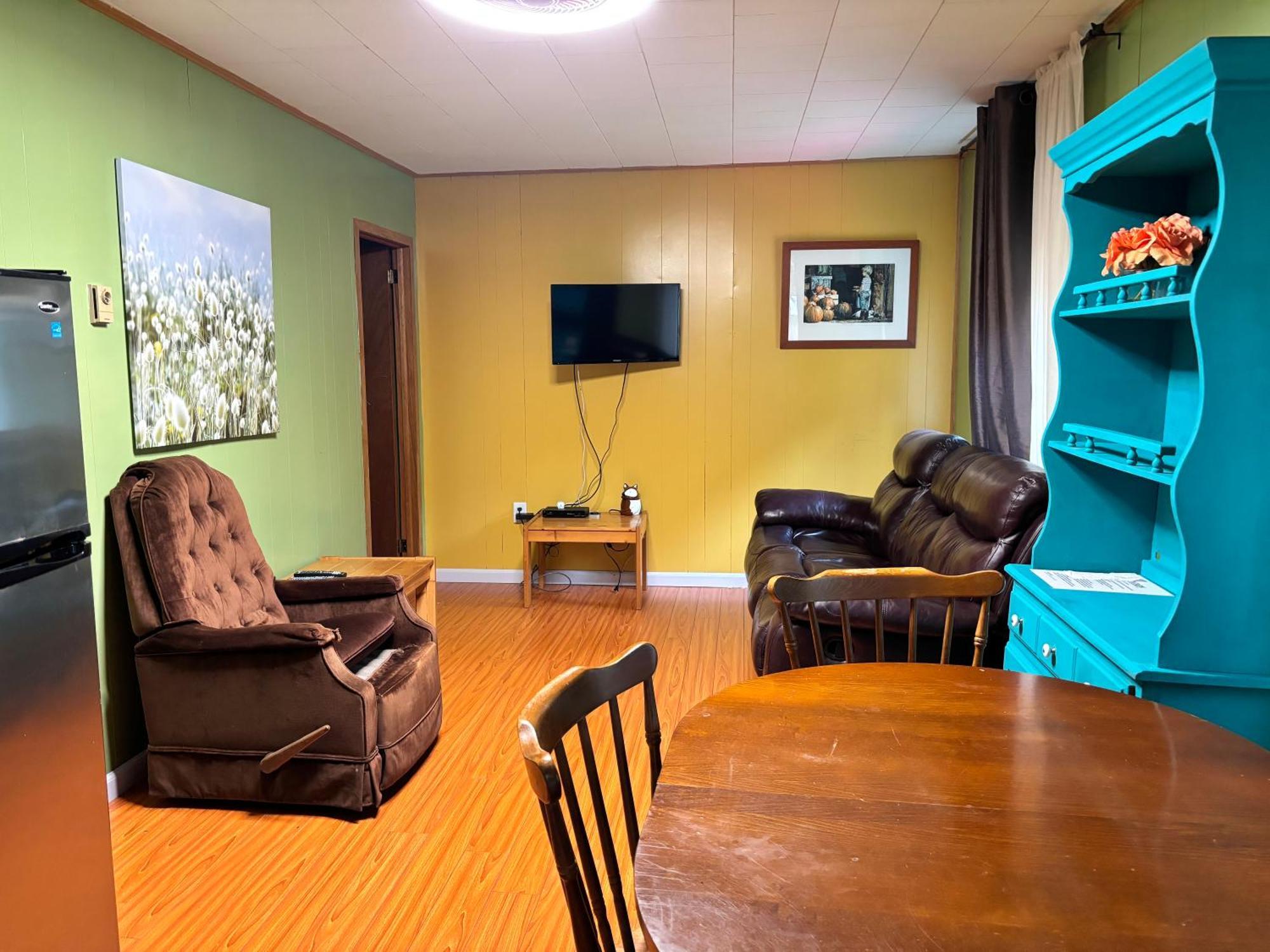 Lakefront Hideaway Resort Kawartha Lakes Pokój zdjęcie