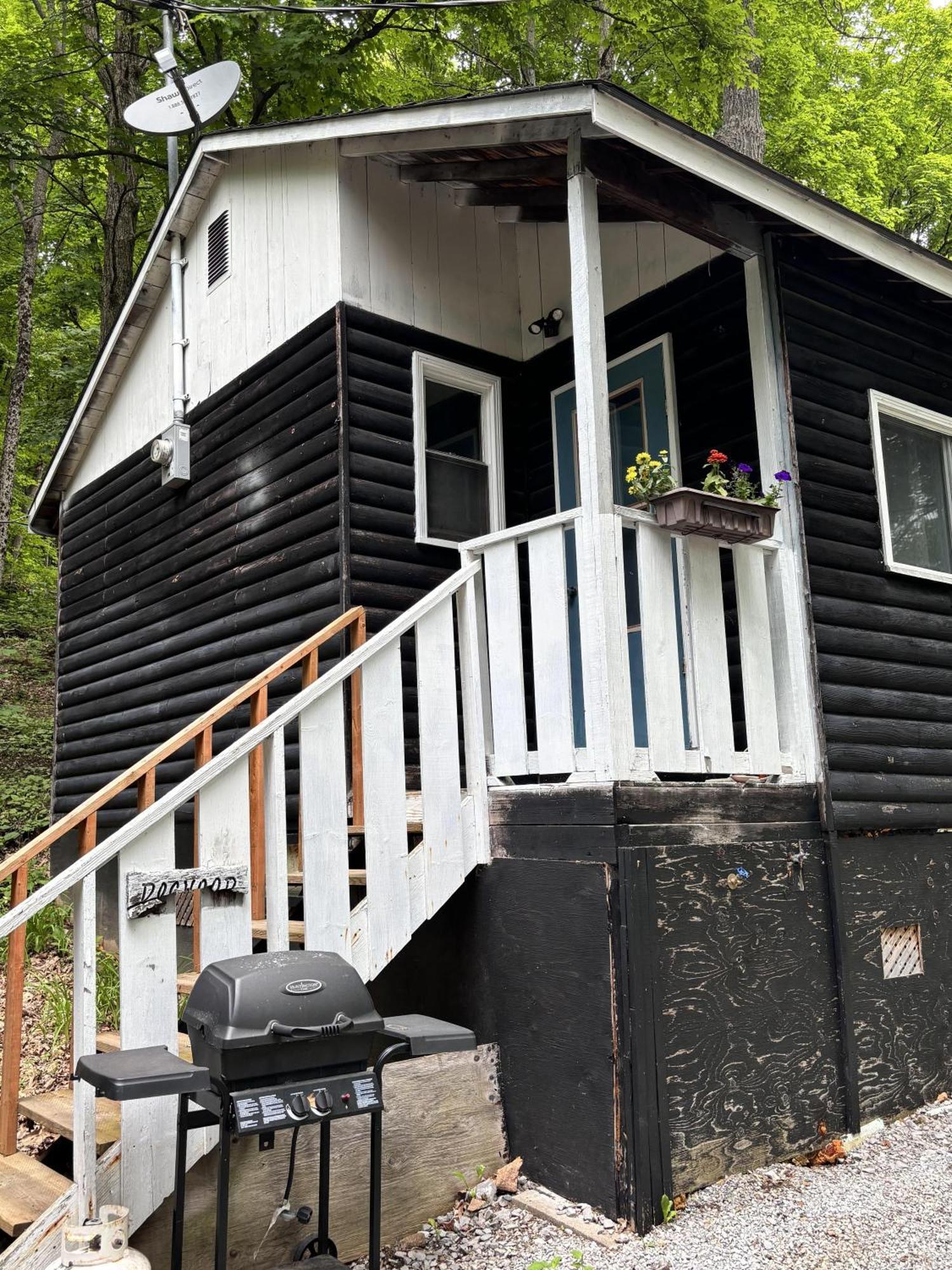 Lakefront Hideaway Resort Kawartha Lakes Zewnętrze zdjęcie